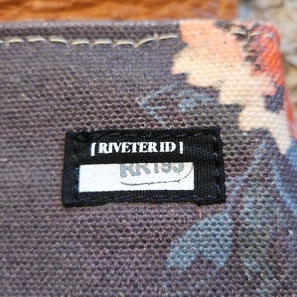 R. Riveter Brown and Blue Floral Patton Crossbody - Picture 5 of 7